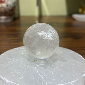 Clear quartz sphere